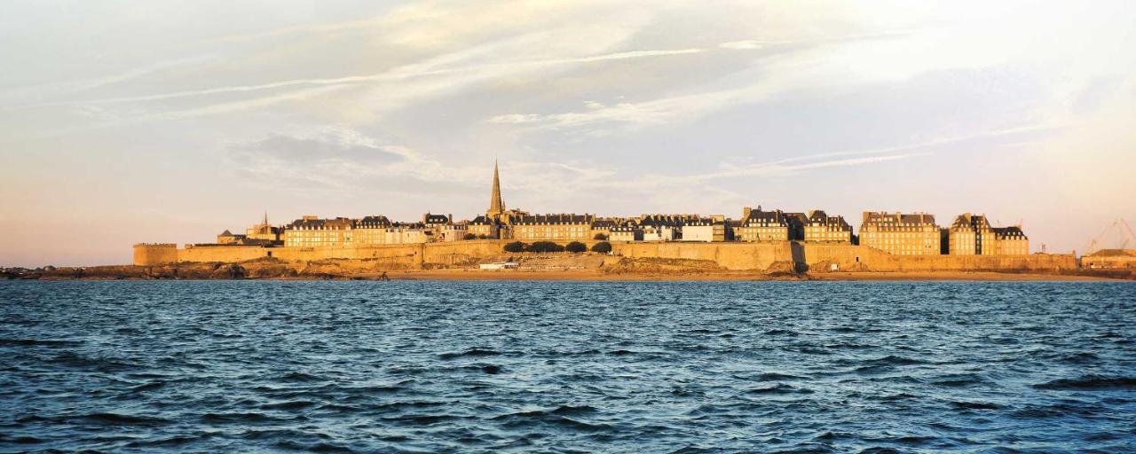 Chateau De Bouceel - Mont Saint Michel Vergoncey Екстериор снимка
